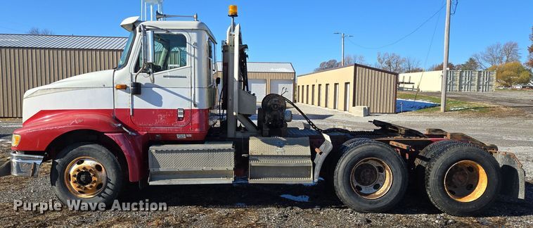 image for item EQ3727 2003 International  9200i winch truck