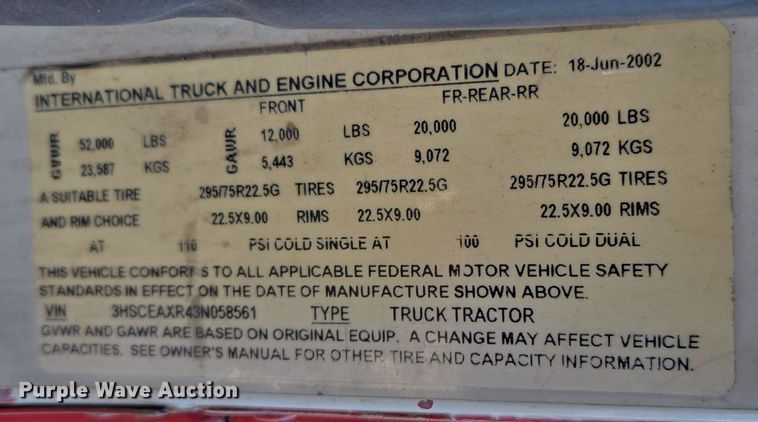 image for item EQ3727 2003 International  9200i winch truck