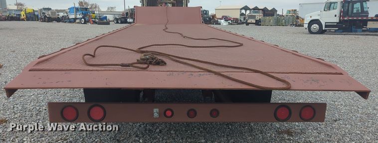 image for item ER1008 1977 Landoll drop deck trailer