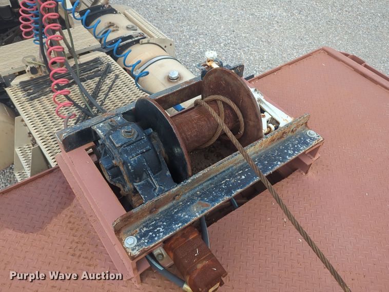 image for item ER1008 1977 Landoll drop deck trailer