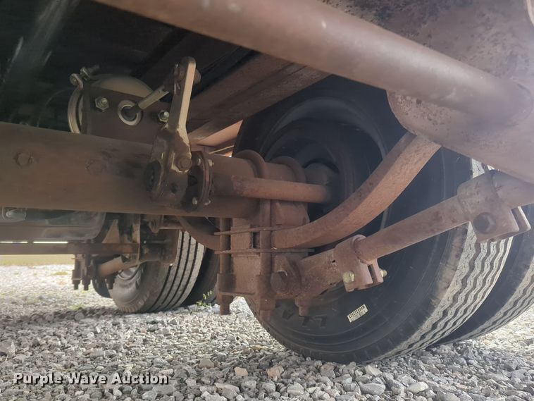 image for item ER1008 1977 Landoll drop deck trailer