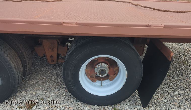 image for item ER1008 1977 Landoll drop deck trailer