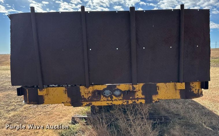 image for item ER8333 1975 Fontaine DPT-2-5042 drop deck trailer