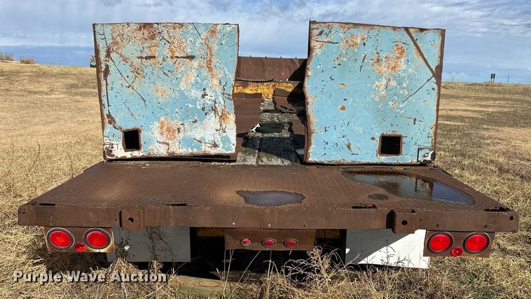 image for item ER8333 1975 Fontaine DPT-2-5042 drop deck trailer