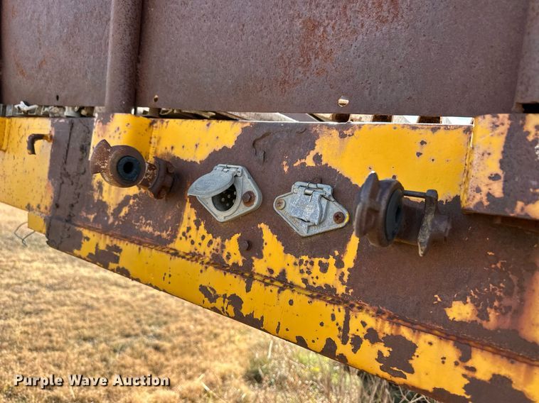 image for item ER8333 1975 Fontaine DPT-2-5042 drop deck trailer