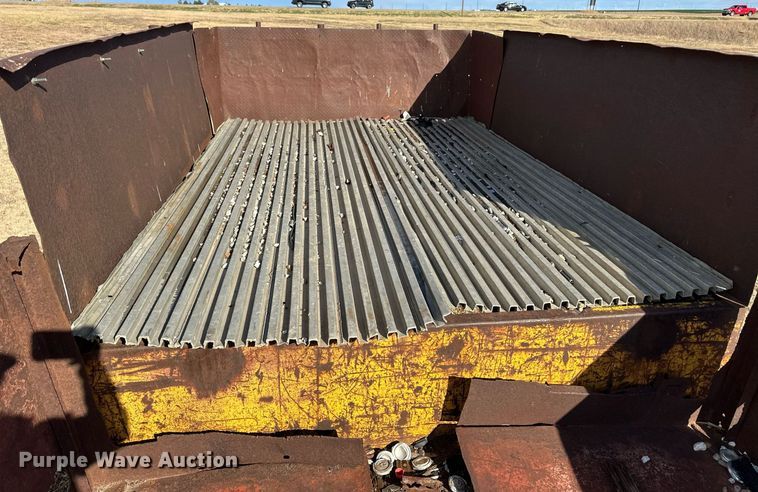 image for item ER8333 1975 Fontaine DPT-2-5042 drop deck trailer