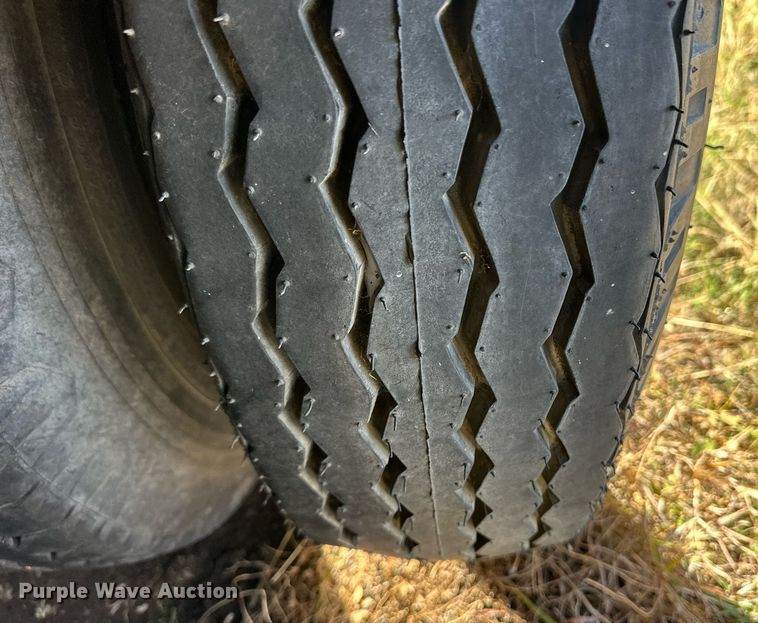 image for item ER8333 1975 Fontaine DPT-2-5042 drop deck trailer