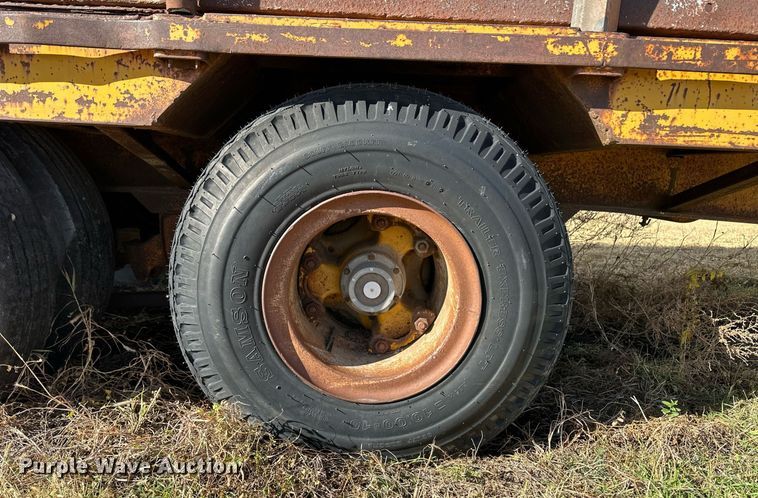 image for item ER8333 1975 Fontaine DPT-2-5042 drop deck trailer