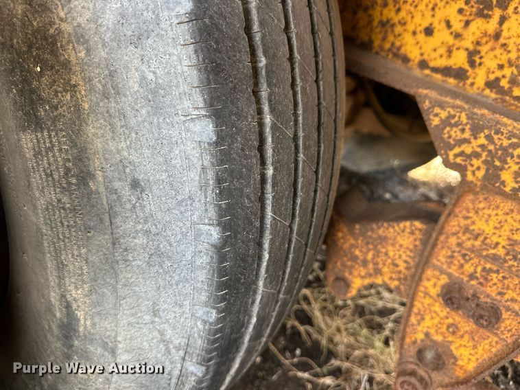 image for item ER8333 1975 Fontaine DPT-2-5042 drop deck trailer