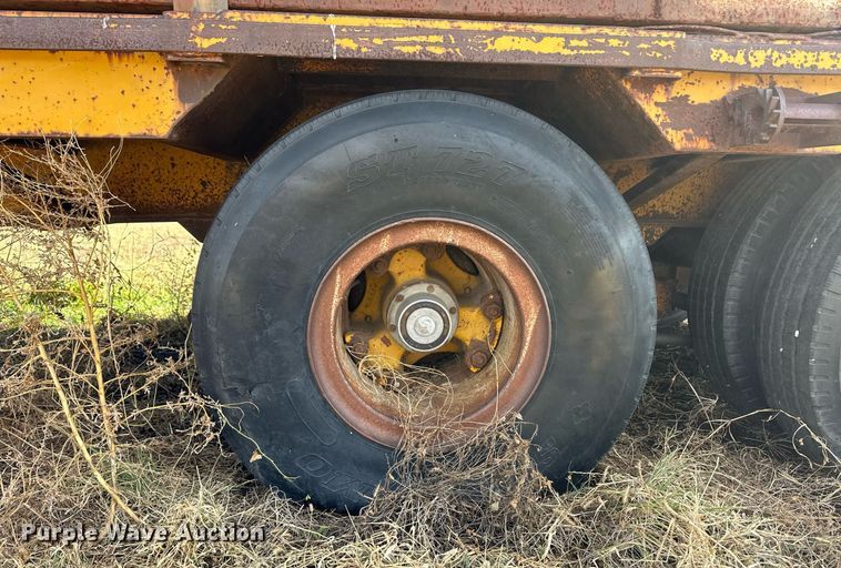 image for item ER8333 1975 Fontaine DPT-2-5042 drop deck trailer