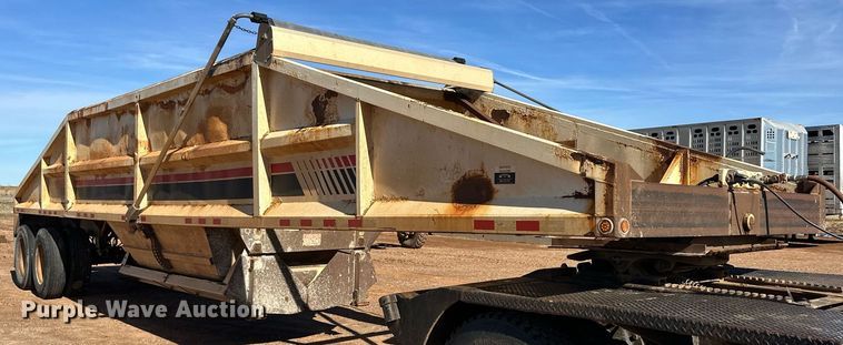 image for item ER8357 2013 Dakota bottom dump trailer