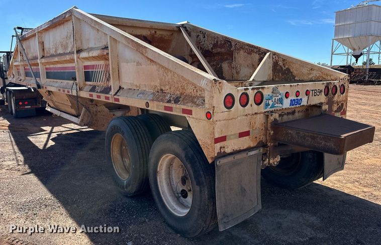 image for item ER8357 2013 Dakota bottom dump trailer