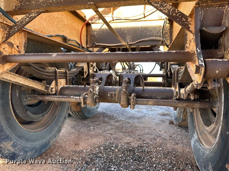 image for item ER8357 2013 Dakota bottom dump trailer