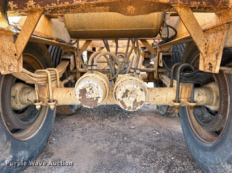 image for item ER8357 2013 Dakota bottom dump trailer