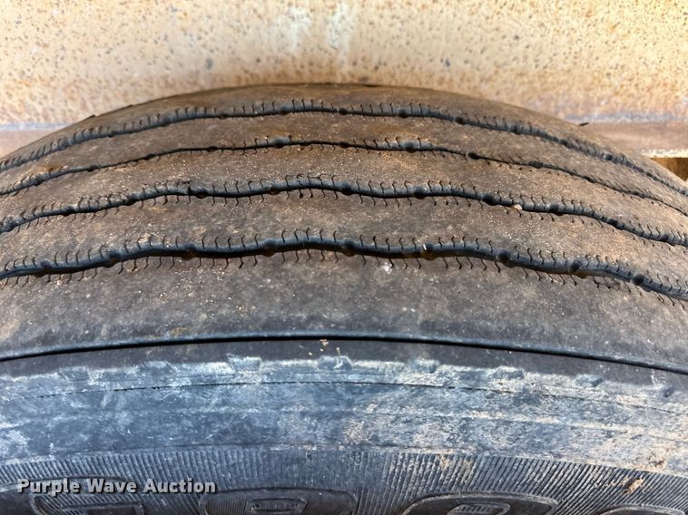 image for item ER8357 2013 Dakota bottom dump trailer