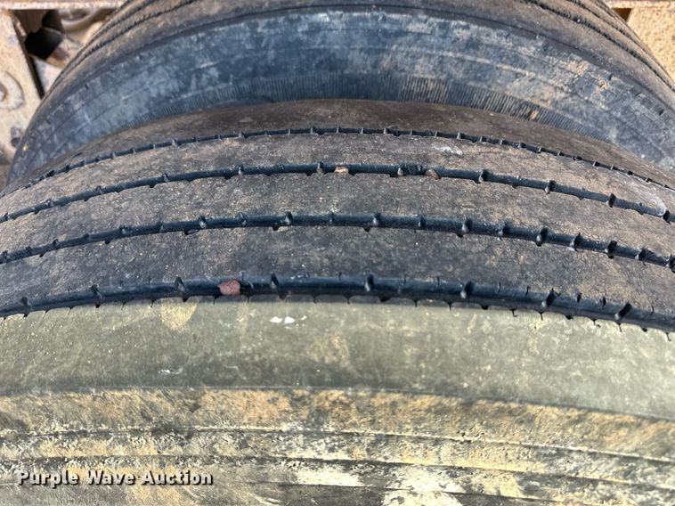 image for item ER8357 2013 Dakota bottom dump trailer