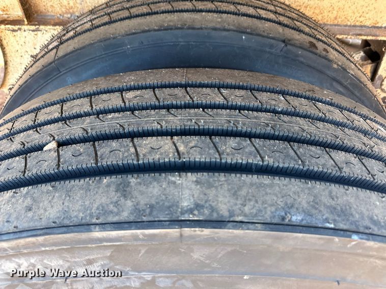 image for item ER8357 2013 Dakota bottom dump trailer