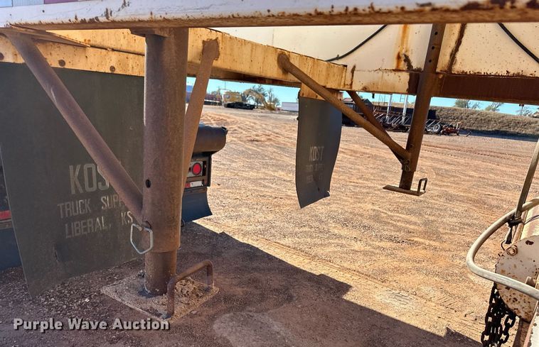 image for item ER8358 1985 Ranch bottom dump trailer
