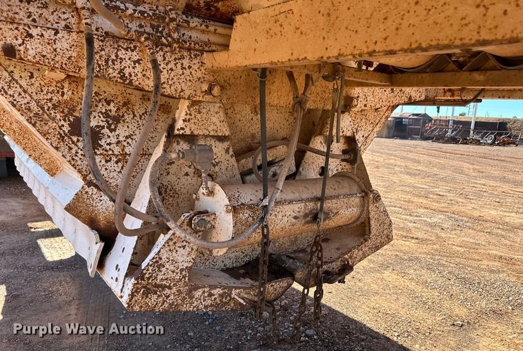 image for item ER8358 1985 Ranch bottom dump trailer