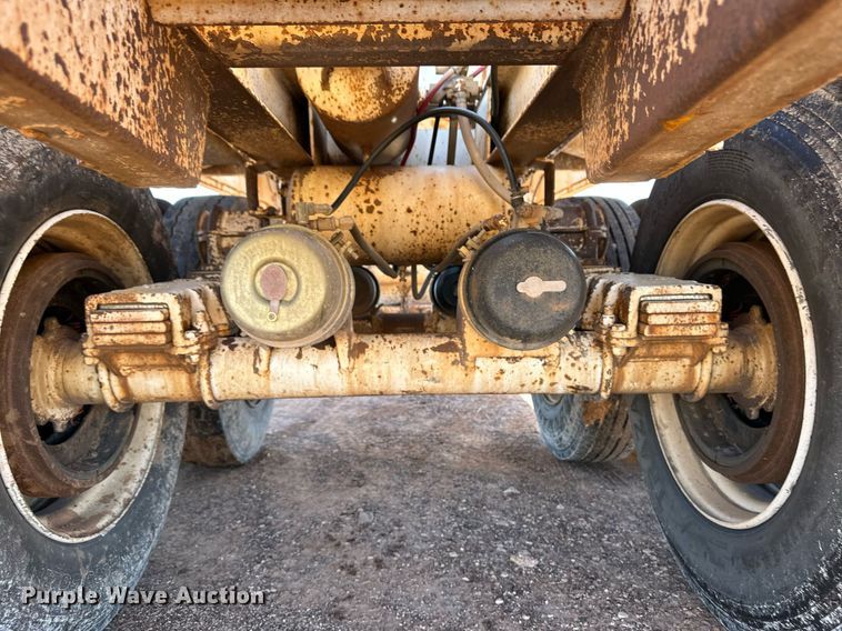 image for item ER8358 1985 Ranch bottom dump trailer