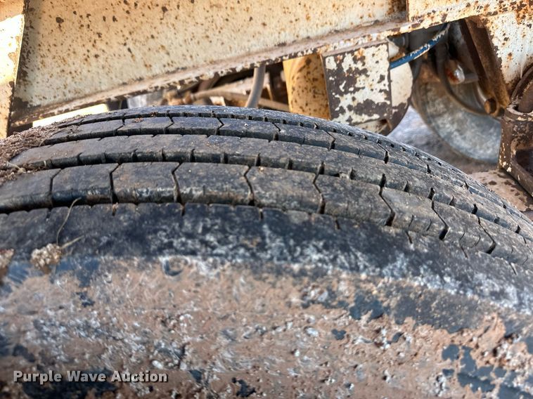 image for item ER8358 1985 Ranch bottom dump trailer