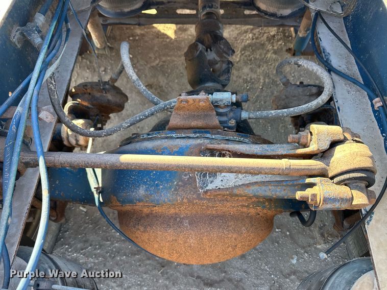 image for item ER8362 1991 International 9400 semi truck