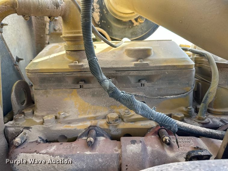 image for item ER8362 1991 International 9400 semi truck