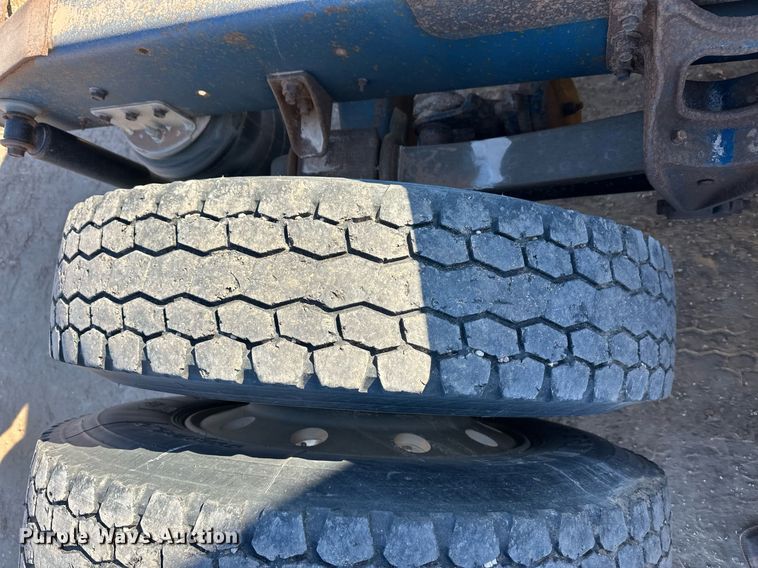 image for item ER8362 1991 International 9400 semi truck