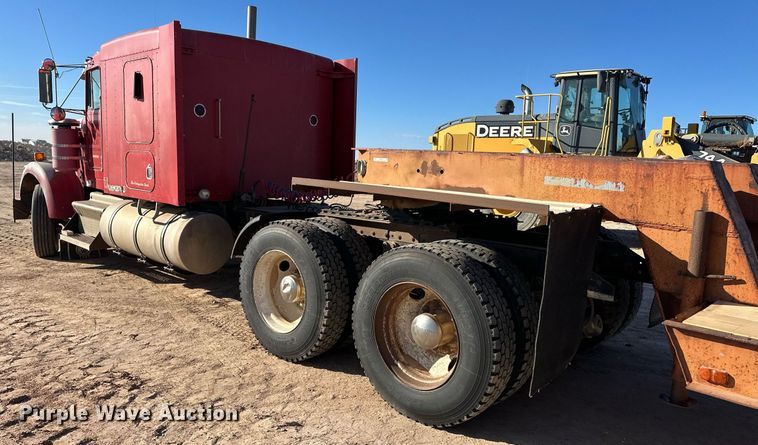 image for item ER8363 1991 Kenworth W900 semi truck