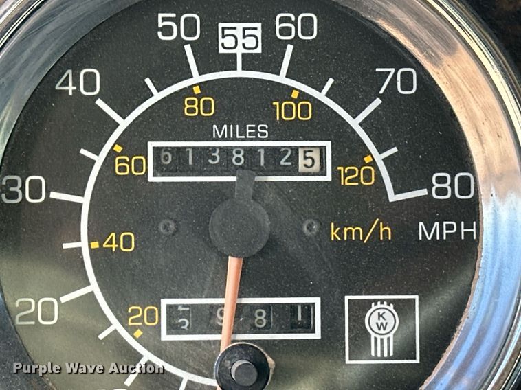 image for item ER8363 1991 Kenworth W900 semi truck