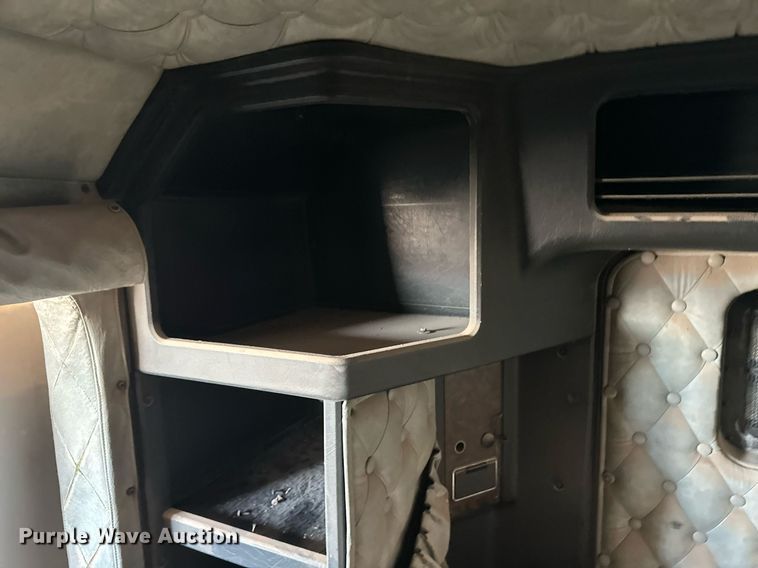 image for item ER8363 1991 Kenworth W900 semi truck