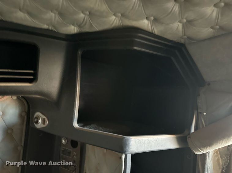 image for item ER8363 1991 Kenworth W900 semi truck