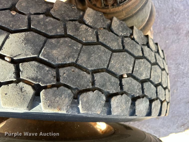 image for item ER8363 1991 Kenworth W900 semi truck