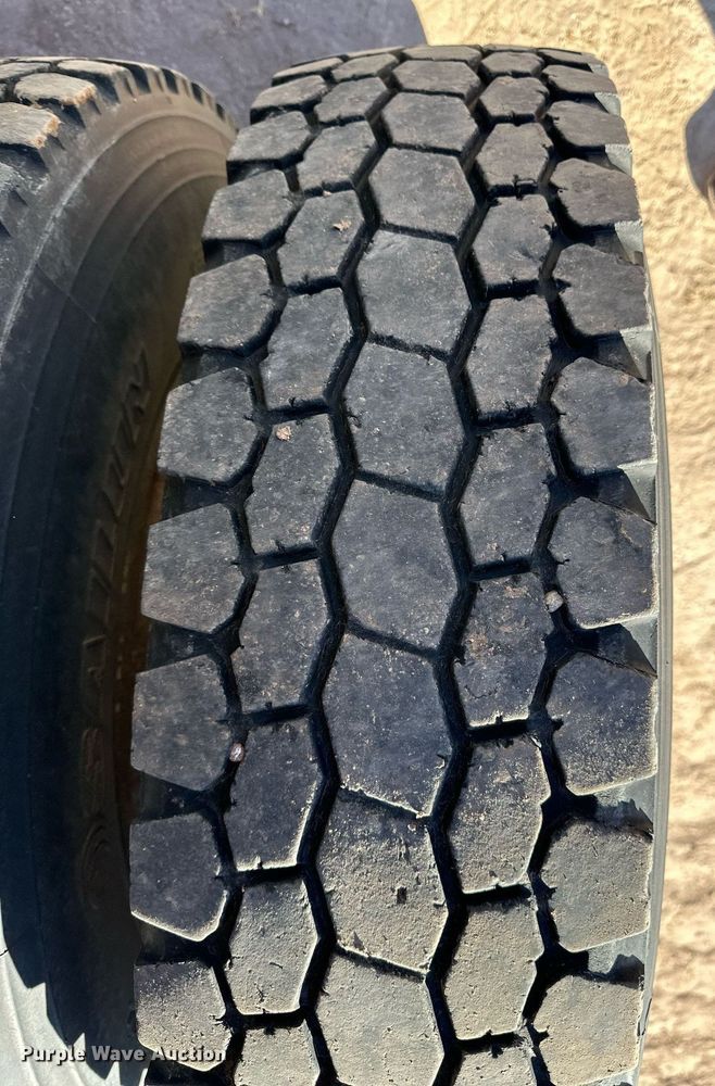 image for item ER8363 1991 Kenworth W900 semi truck