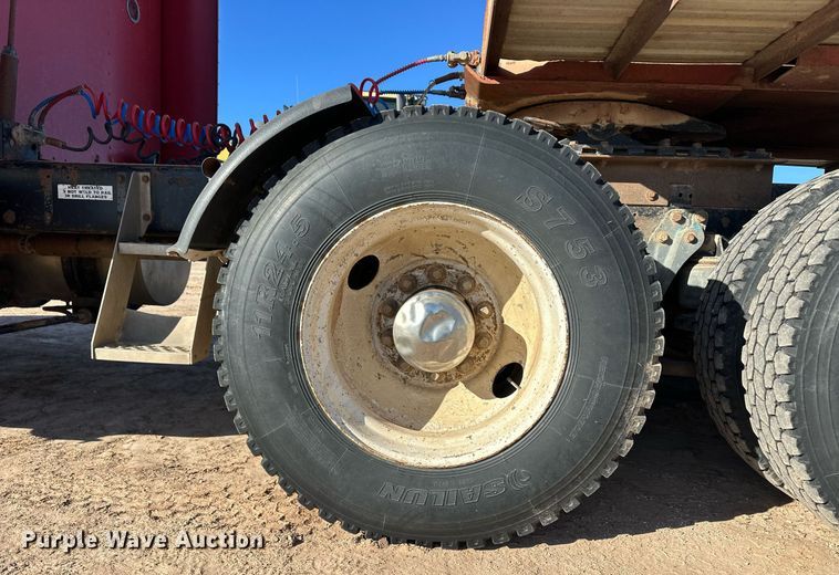 image for item ER8363 1991 Kenworth W900 semi truck