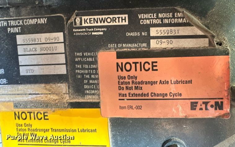 image for item ER8363 1991 Kenworth W900 semi truck