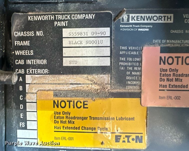 image for item ER8363 1991 Kenworth W900 semi truck