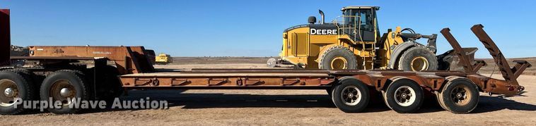 image for item ER8364 1975 Hyster equipment trailer