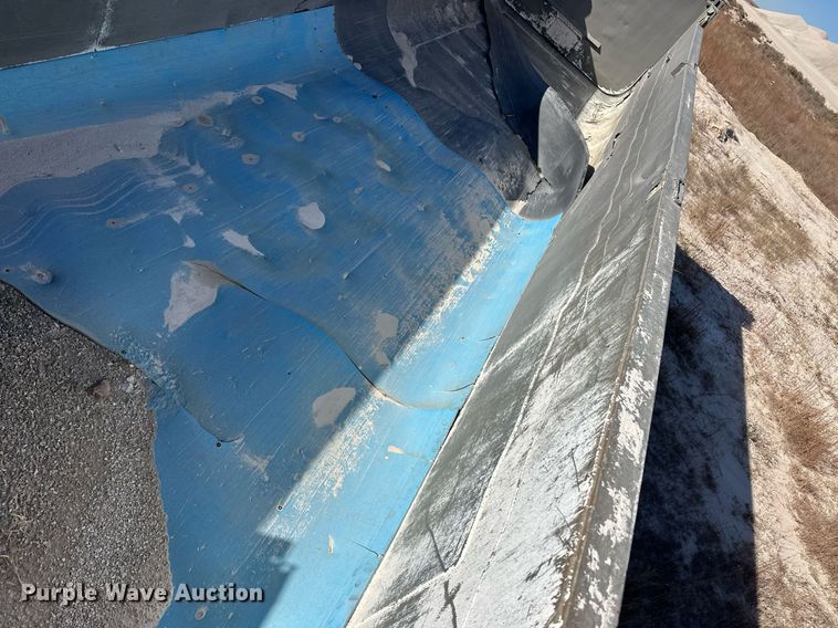 image for item ER8366 2009 end dump trailer