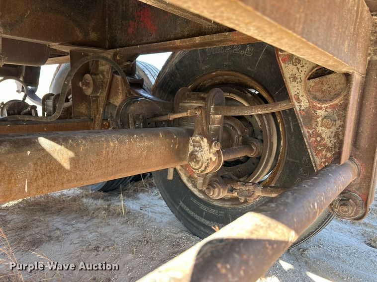 image for item ER8366 2009 end dump trailer