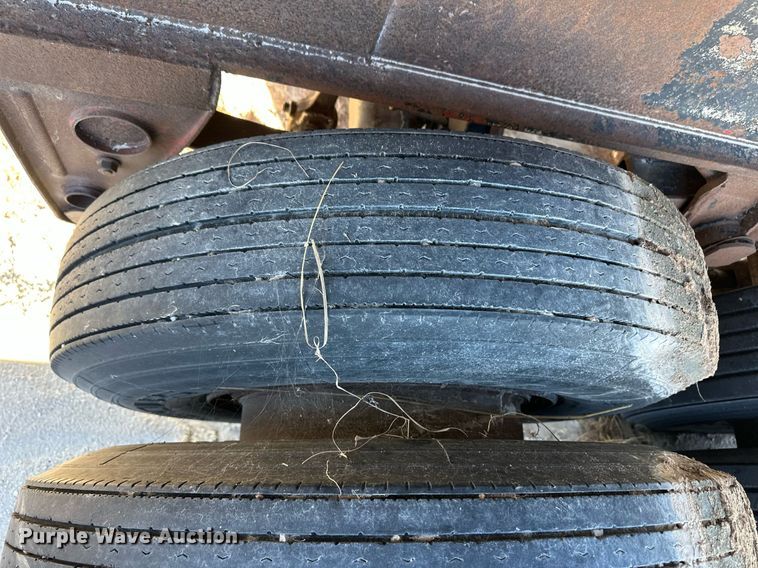 image for item ER8366 2009 end dump trailer