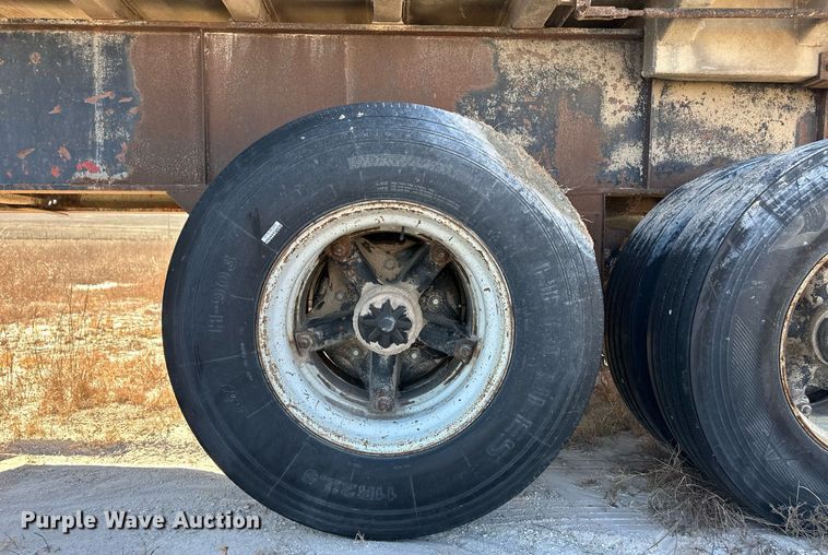 image for item ER8366 2009 end dump trailer