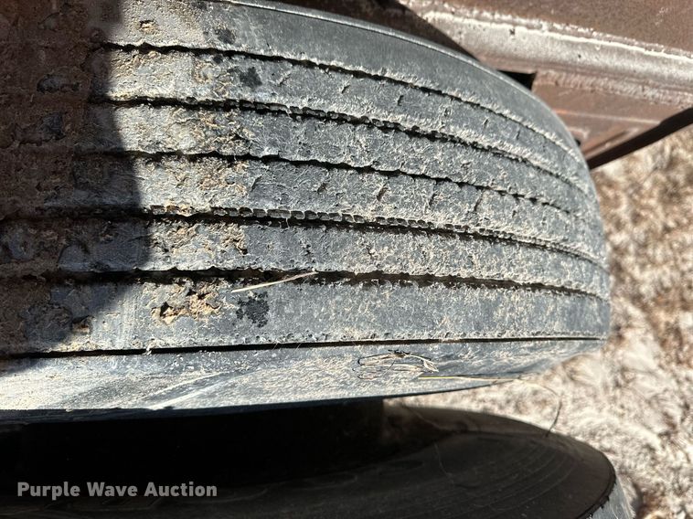 image for item ER8366 2009 end dump trailer