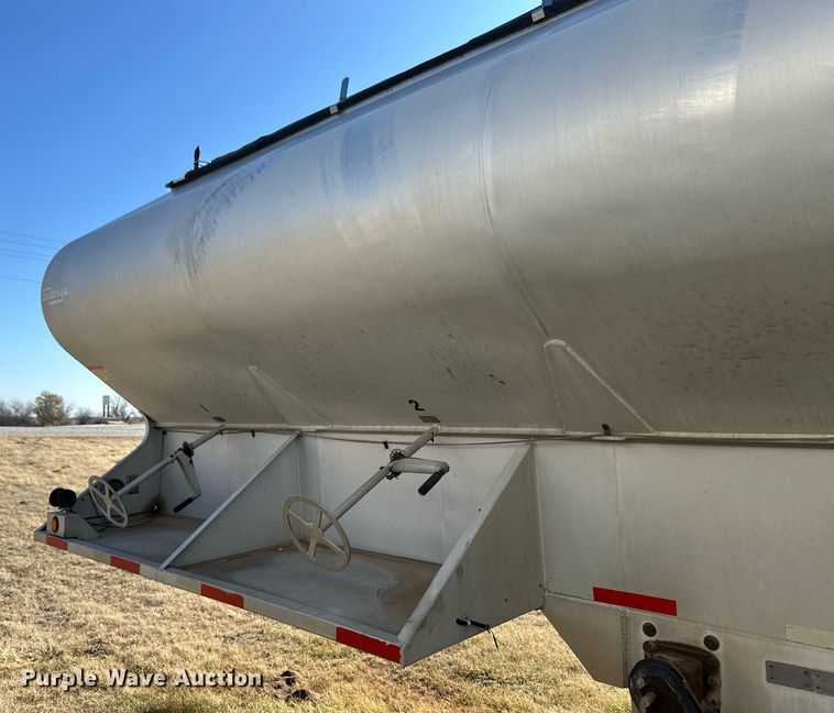 image for item ER8399 2006 Sudenga feed delivery trailer