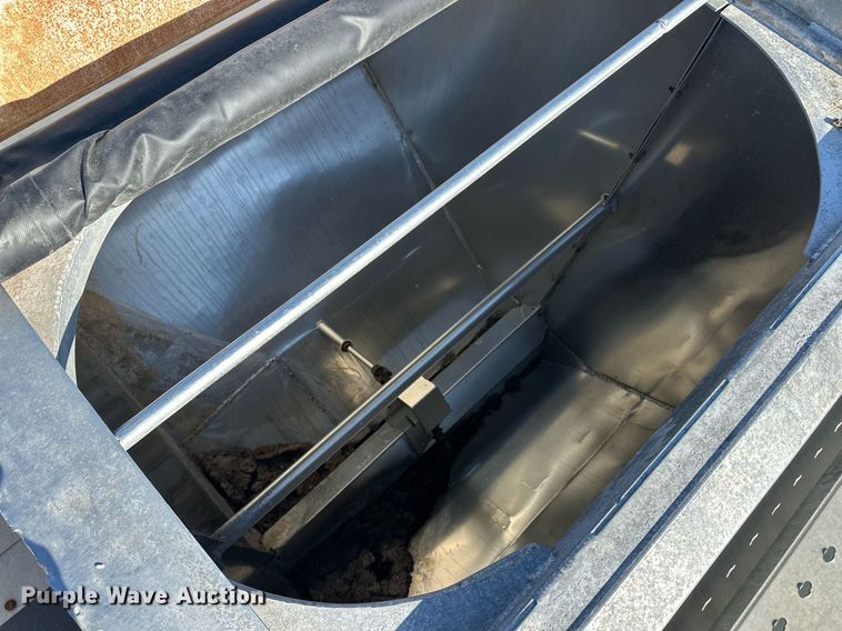 image for item ER8399 2006 Sudenga feed delivery trailer