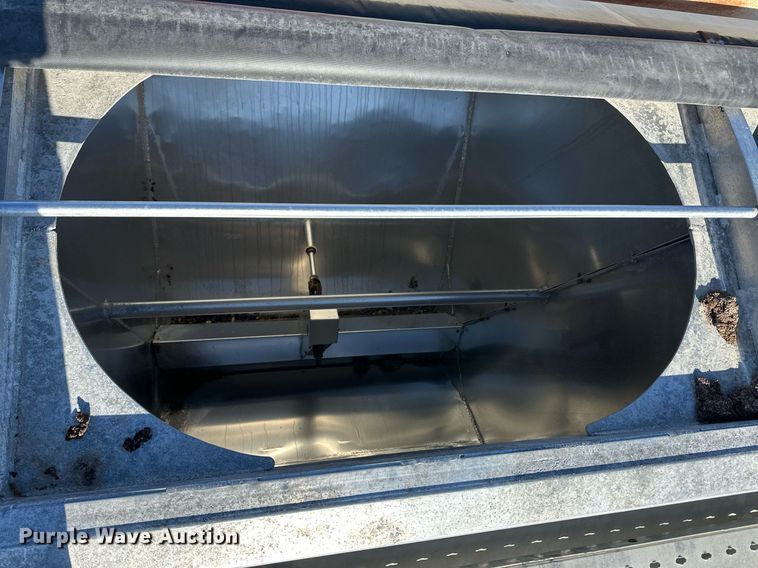 image for item ER8399 2006 Sudenga feed delivery trailer