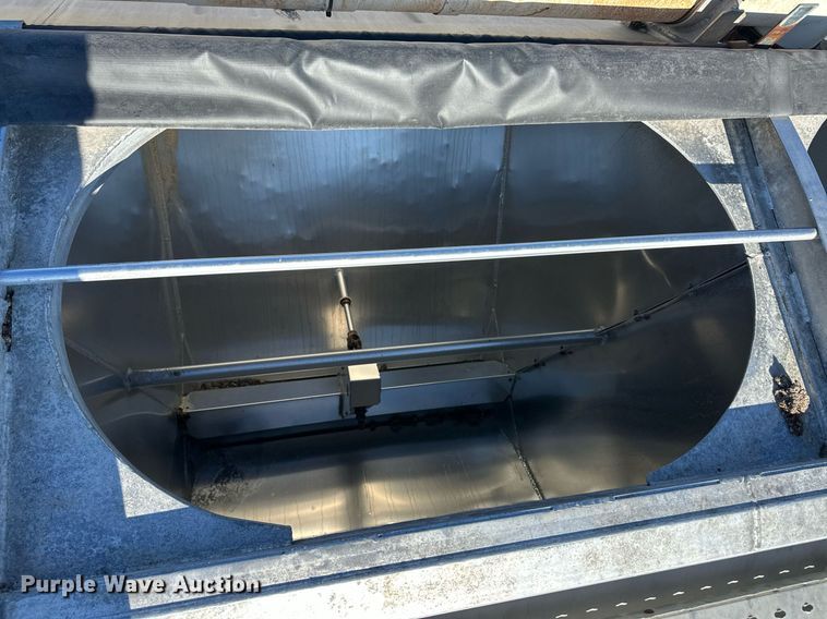 image for item ER8399 2006 Sudenga feed delivery trailer