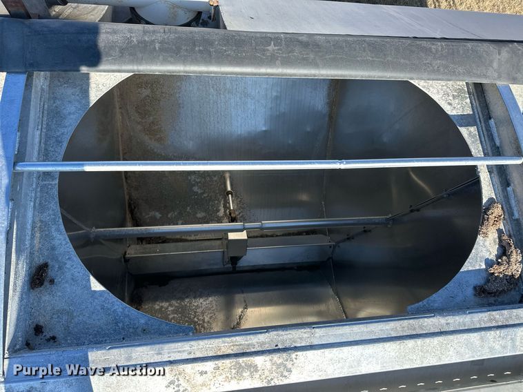 image for item ER8399 2006 Sudenga feed delivery trailer