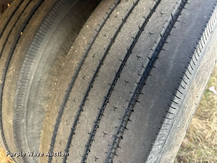 image for item ER8399 2006 Sudenga feed delivery trailer