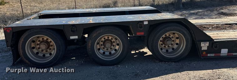 image for item ER8447 2020 Kaufman lowboy equipment trailer